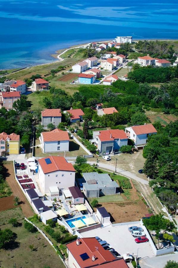 Apartments Julijana Привлака Екстер'єр фото